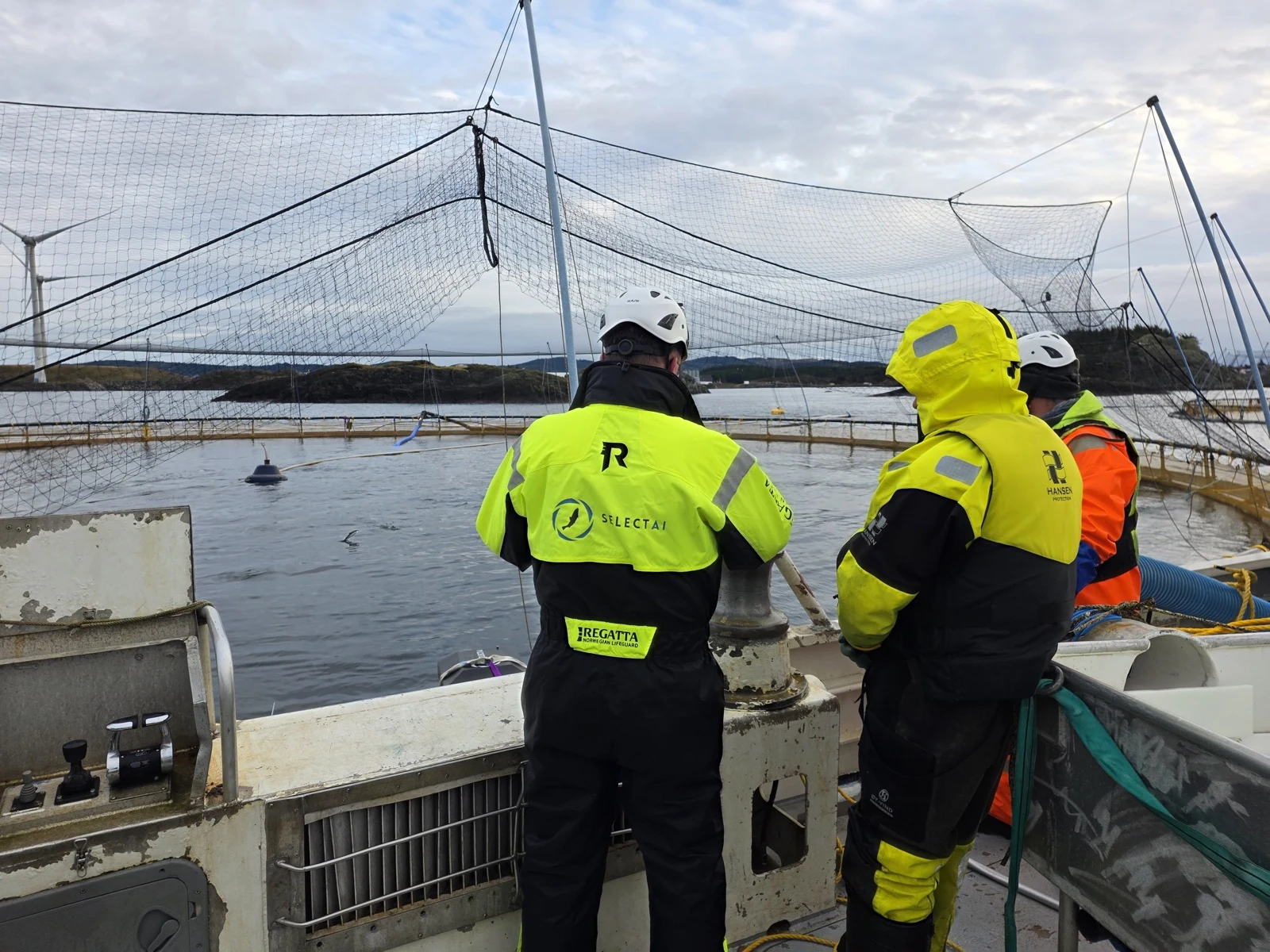 Operatør kjører en SelectAI-økt på Varde-fiskebåten på Karmøy, desember 2025